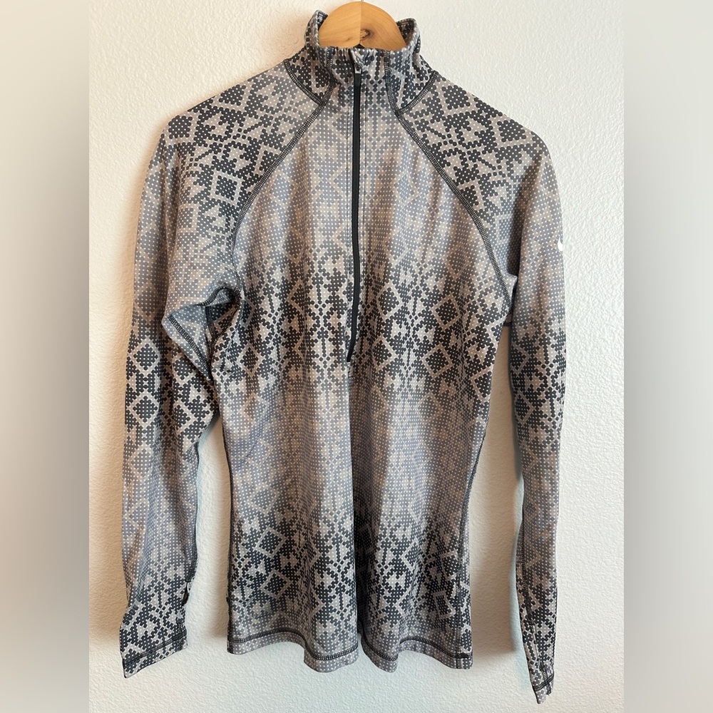 Nike Women's Black and Gray Zip-Up Sweater